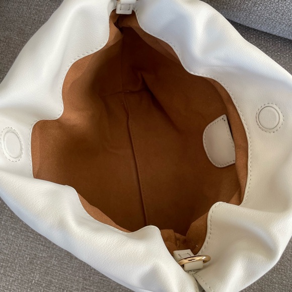 Soft Leather Pouch Bag Medium - Milkshake - Picture 12 of 14